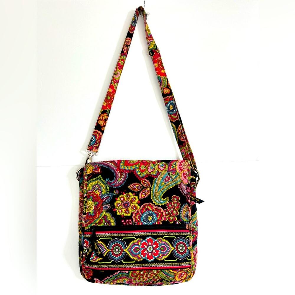 Vera Bradley Purse Retired Symphony In Hue Strap Crossbody Paisley